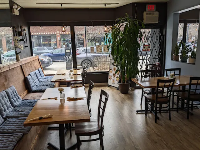 Anna's Thai Kitchen Restaurant