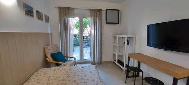 Apartma Žusterna za bazenom - Koper