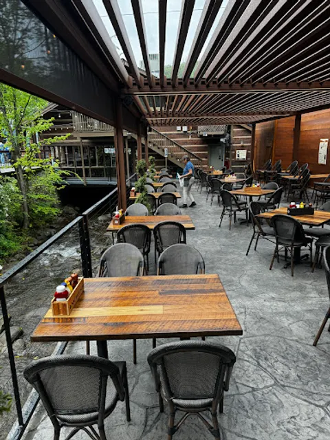 Howard's Restaurant Gatlinburg's Oldest Restaurant