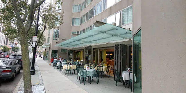 Thornton's Boston Breakfast & Lunch Restaurant