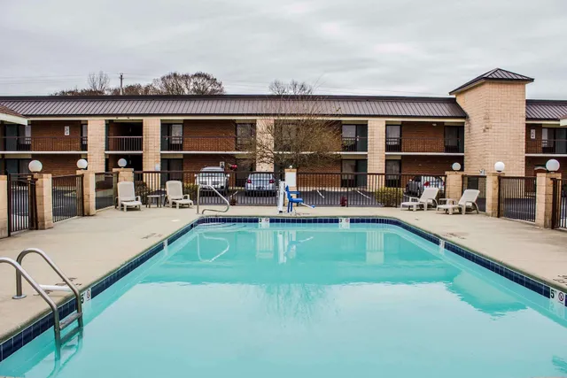 Quality Inn Kinston Hwy 70