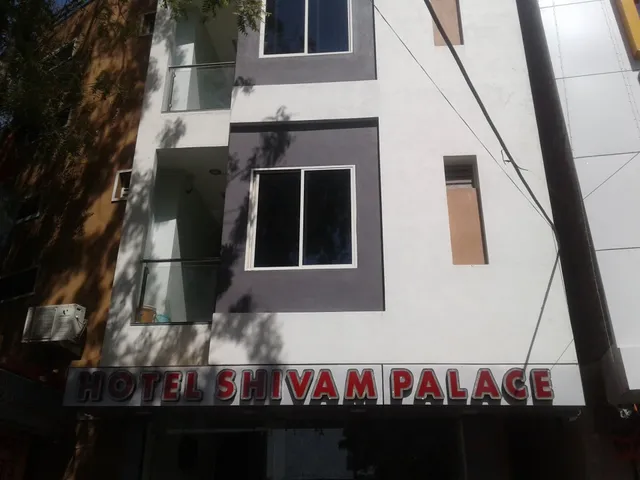 Hotel Shivam Palace