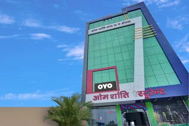 Super OYO Flagship 812776 Om Shanti Aavashiya Hotel