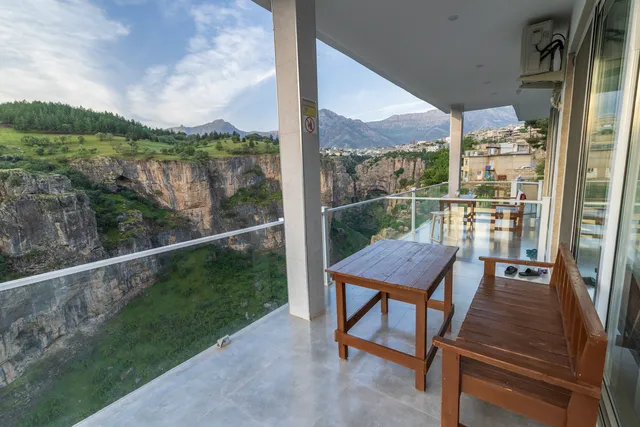 Kurdistan Canyon View Hotel