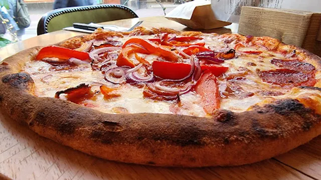 Restaurant & Pizzeria Lucca Due