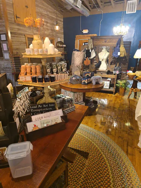 Bizaba’s Ice Cream Treats & Trinkets