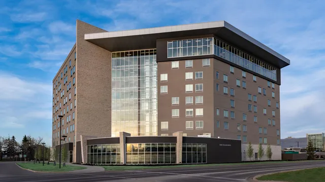 Holiday Inn Express & Suites Saskatoon East - University by IHG