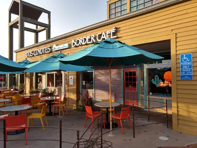 Dos Coyotes Border Cafe