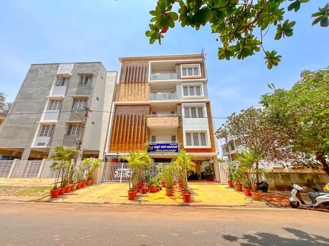 Windfall Service Apartment