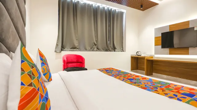 FabHotel Royal Sector 116