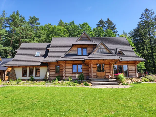 Woodorf_drewnem usłane