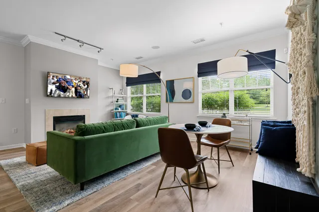 The Charles Bellingham