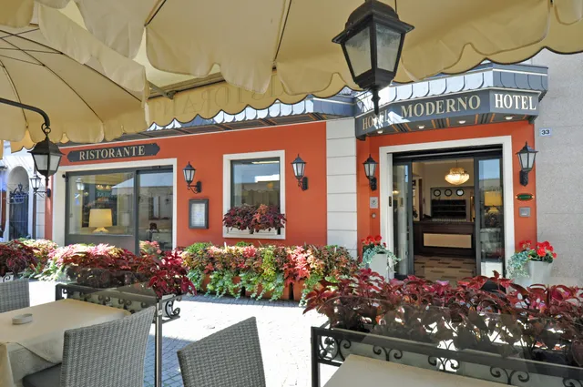 Hotel Moderno