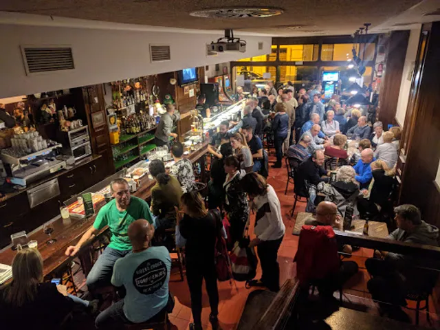 Billiard Club Cafe ROBI