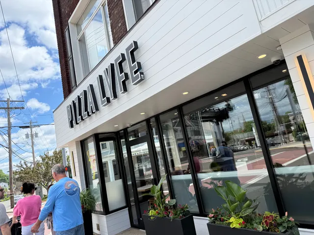 Pizza Lyfe Milford