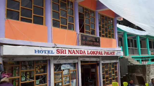 Hotel Nanda Lokpal