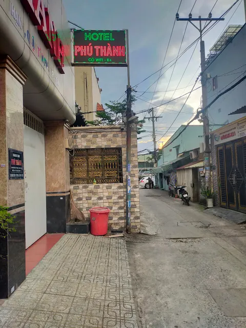 Khách Sạn Phú Thành Dương Đức Hiền