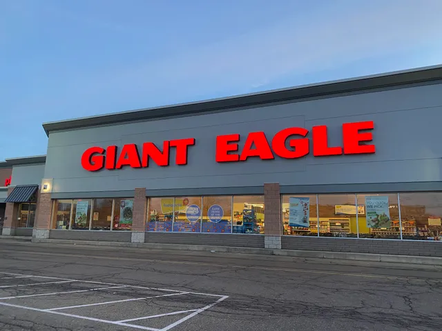Giant Eagle Supermarket