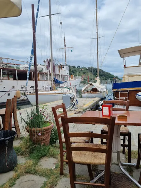 Bar Enoteca O Goto Di De Zorzi Roberto & C.