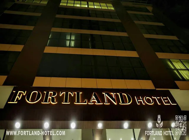 Fortland Hotel