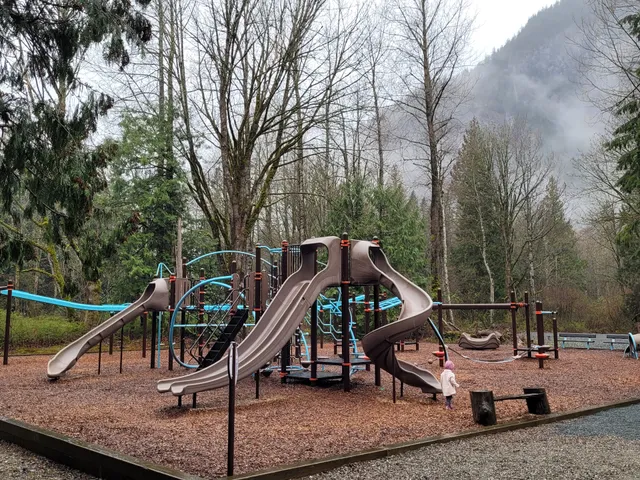 Syéx̱w Chó:leqw Adventure Park