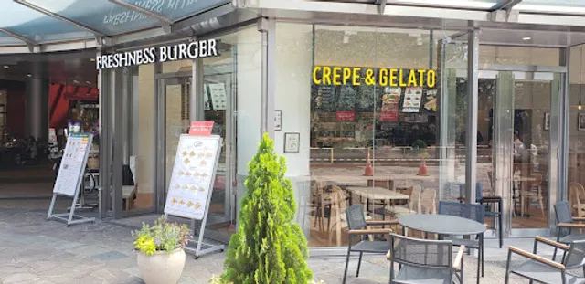 FRESHNESS BURGER Riverwalk Kitakyushu