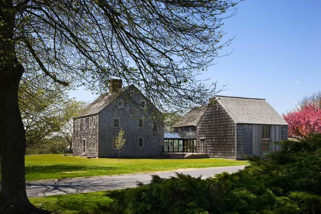 East Hampton Town Clerk