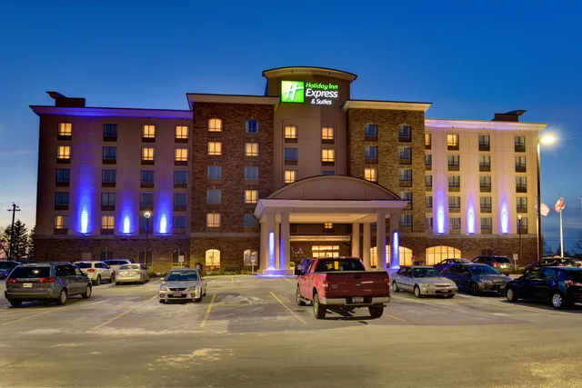 Holiday Inn Express & Suites Waterloo - St. Jacobs Area by IHG
