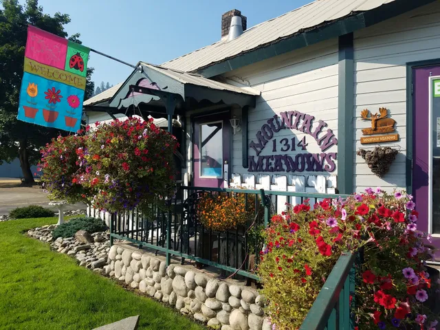 Mountain Meadows Country Gift