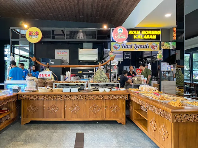 Soto Ayam Dargo Pak Wito