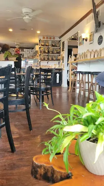 New Roots Coffeehouse