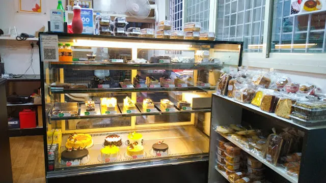 Carnival Cakes & Breads