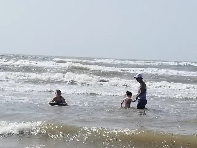 Yucca Ave Public Beach Access