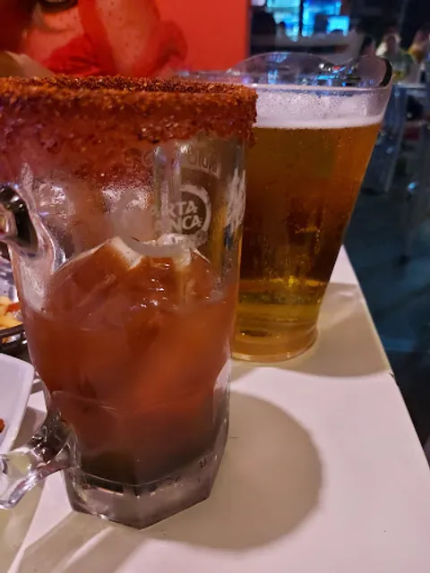 Vancouver Wings Alarcón