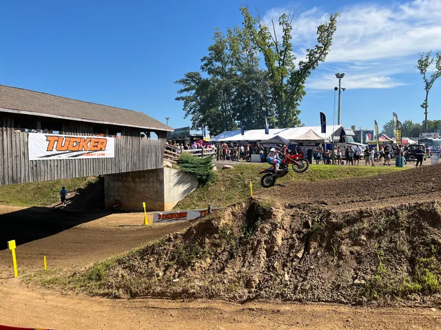 Tucker Freight Lines