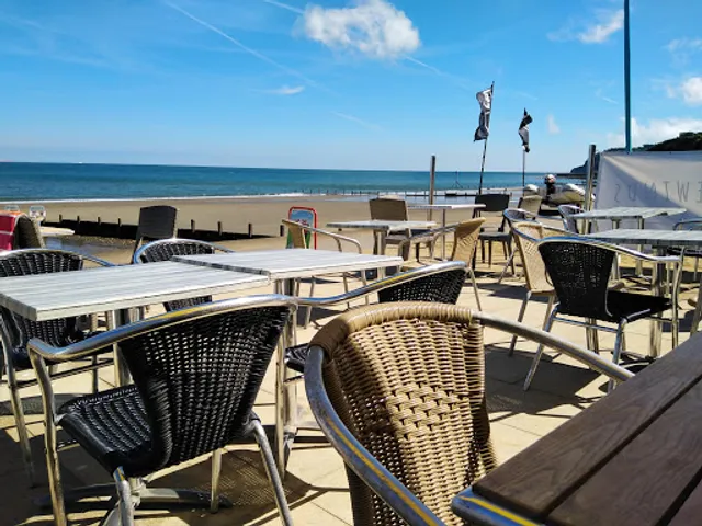 Tradewinds Beach Cafe