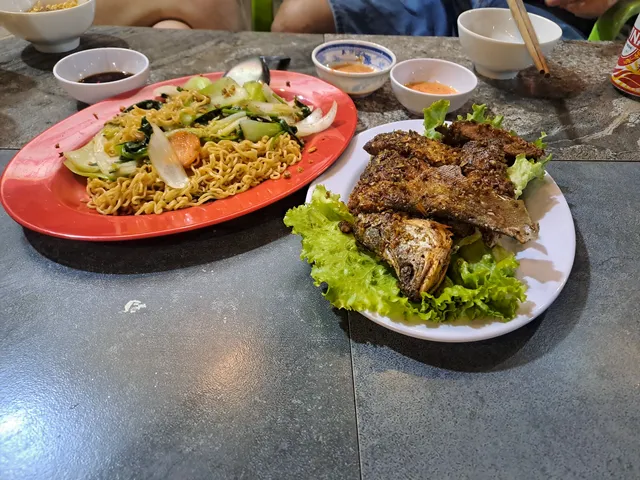 Quán Nhậu Xuyên Màn Đêm ( Má Heo Nướng - Cháo Má Heo )