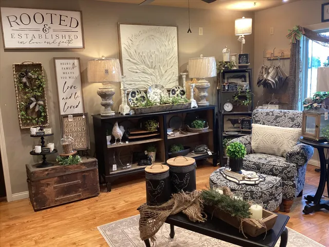 Worthington House Decor