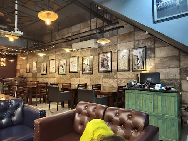 Down Town Cafe & Bakery