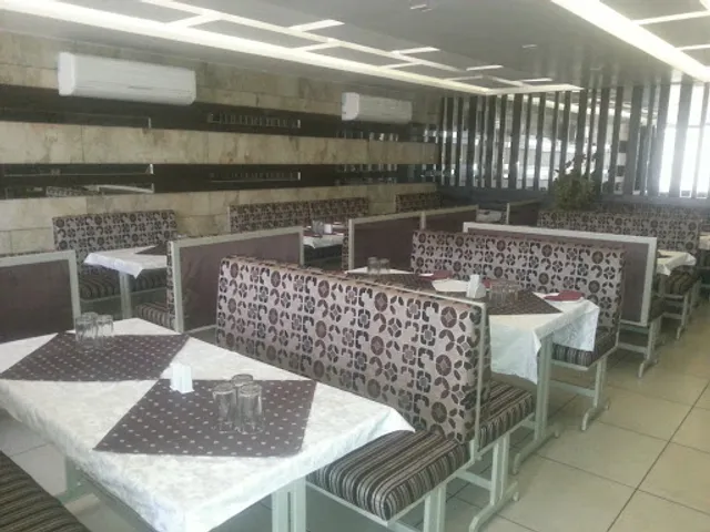 Sarvottam Restaurant