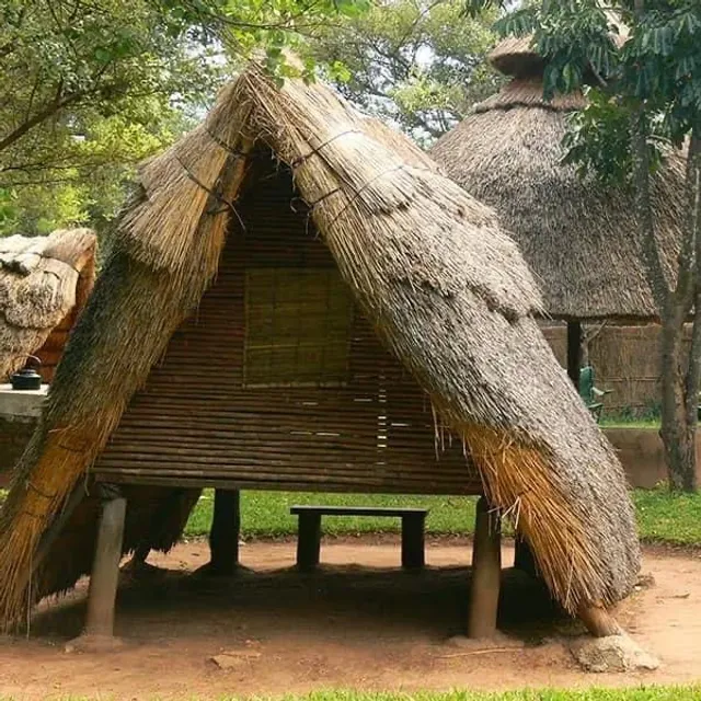 its a small world mavhuradonha wilderness eco-lodge