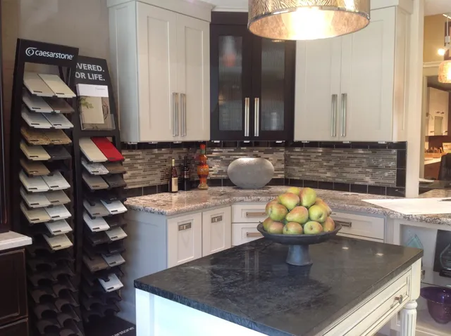 Distinctive Cabinetry Custom Kitchen Cabinets