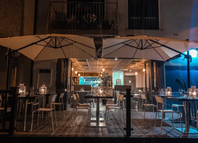 Blue Seafood & Bistro Restaurant