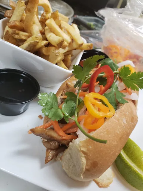 Oilympic Restaurant & Lounge