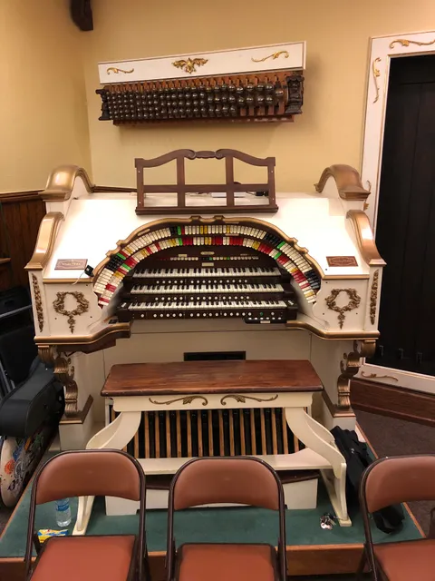 Lincoln Hall-Allegheny RiverStone Center