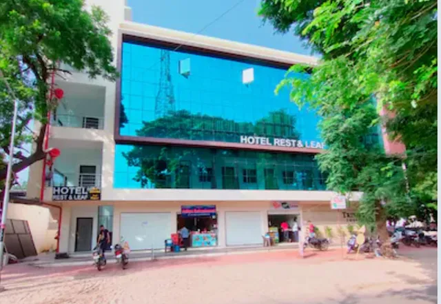 Hotel Rest & Leaf