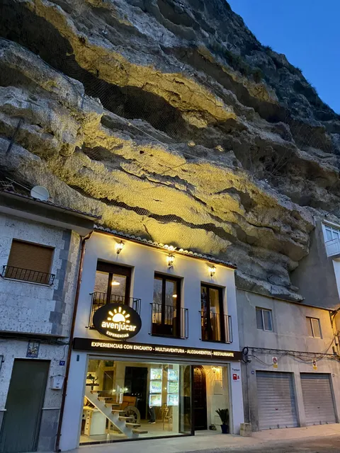 Avenjúcar Multiaventura Alcalá del Júcar