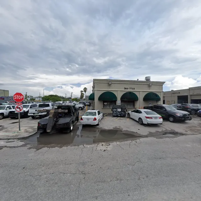 74TH Retaurant Cafetería