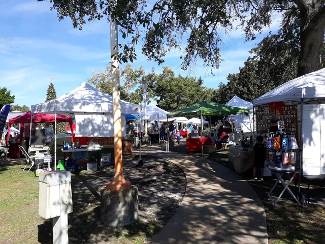 Downtown Saturday Market(2nd and 4th Saturdays only)