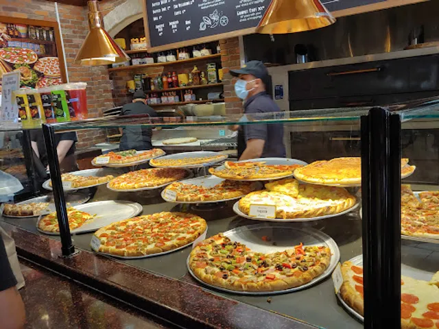 Luciano Express Pizzeria